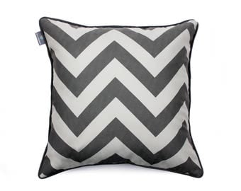 We Love Beds Zig Zag Gray Pillow Case