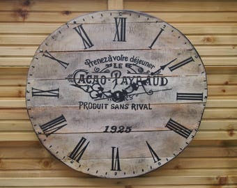 Pallet wood clock