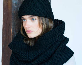 50% SALE NEW Infinity Scarf / Chunky Knit Scarf / Winter Shawl / Loop Scarf / Wool Scarf / Extra Large Scarf / marcellamoda k - MA795