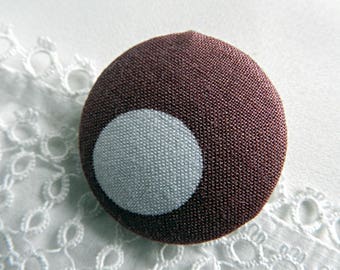 Fabric button pink polka dots, 32 mm in diameter
