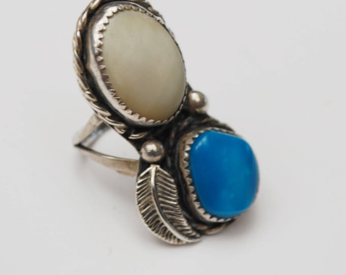 Sterling Ring - size 8 - Turquoise blue gemstone-White chacedony gemstone- silverleaf native American - Old Pawn southwestern