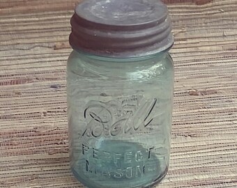 Vintage Aqua Pint Size Ball Perfect Mason Jar With Old Atlas Zinc Lid