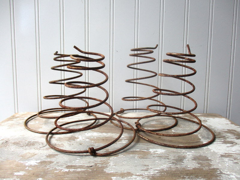 4 vintage bed springs large rusty chair springs bedsprings for