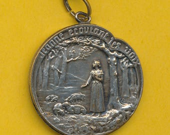 Antique Large silvered bronze charm Religious Medal Sainte Jeanne d'Arc - St Joan of Arc - St Jane of Arc listening the voices (ref 0919)