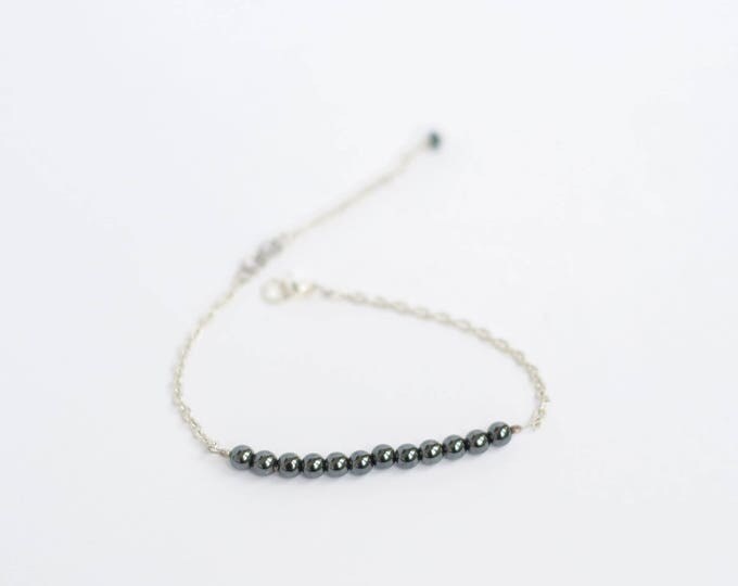 Black bead bracelet, Thin silver bracelet chain, Minimalist black jewelry, Thin silver chain bracelet, Small wrist bracelet