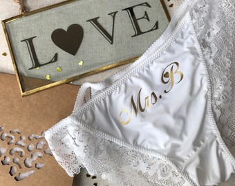 Customized Bridal Panties - Ivory Lace Bride Panties - Bridal Briefs - Bridal Knickers - Personalised Underwear - Mrs Undies - Bachelorette