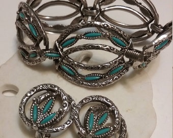Faux Turquoise Silver tone Bracelet & Earring Set