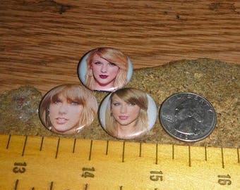 Sale TAYLOR SWIFT 3 Buttons one inch pinback badge set