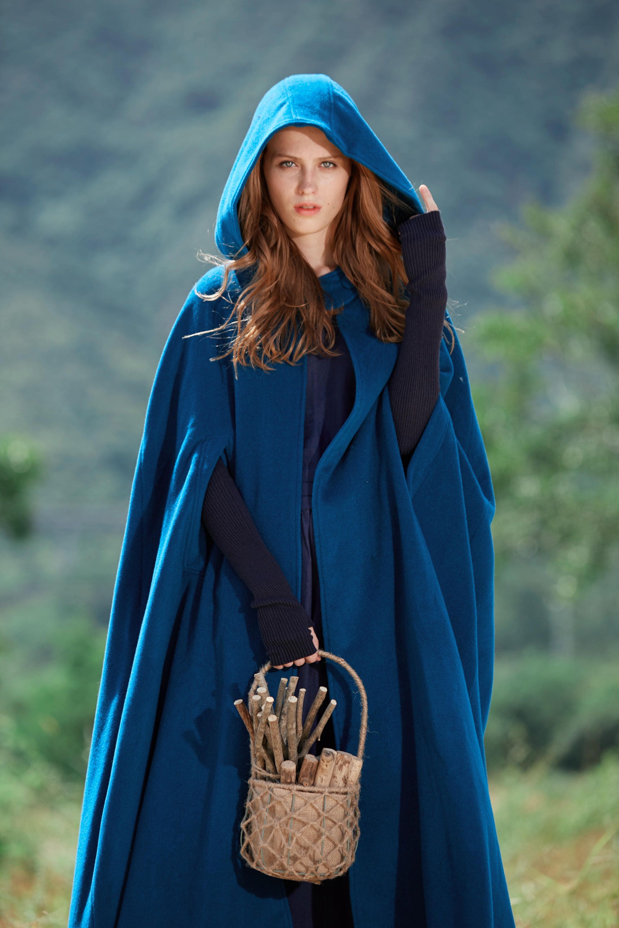 maxi-hooded-wool-coat-cloak-100-cashmere-maxi-wool-cape