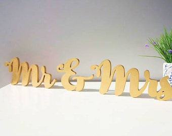 Mr & Mrs gold sign. Wedding table decor. Freestanding set . Wedding Table Sign .