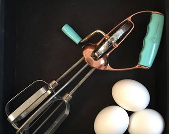 Vintage Hand Held Rotary Egg Beater Mixer Copper Turquoise Stainless Steel