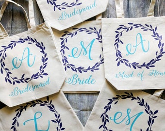 Bridesmaid tote bags, personalized tote bag, custom gift, wedding party gift, bridal party gift, initial tote, Monogrammed gift, Christmas