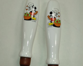 Disney's Mickey Wooden Fork And Spoon Set/Salad Toss/Ceramic Handles With Chef Mickey/Great Used Condition (Z)