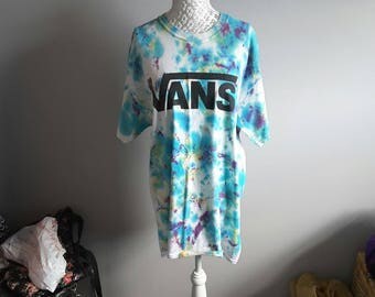 tie dye vans t shirt