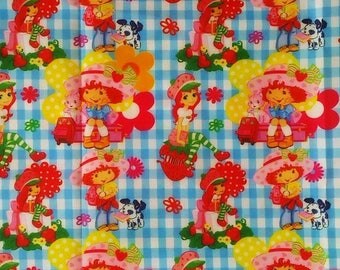 Tissu Coton imprimé thème "charlotte aux fraises "