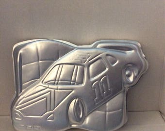 Vintage Race Car #11 cake pan