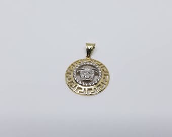 Superb Fashion Medusa Czs Pendant Gold 10 Karat