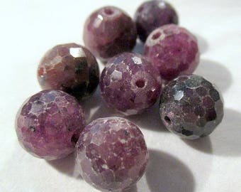 Ruby - ref20178 - drilled - faceted - x 8-11 - 11.5 mm