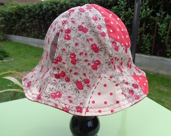 Sun Hat shape bob red cotton canvas and taupe