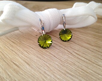 Stud Earrings color Swarovski Crystal olivine Green