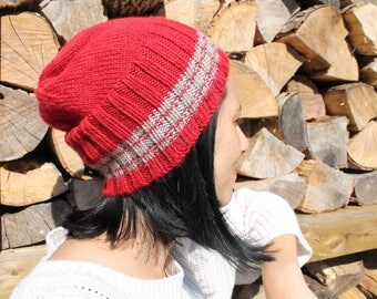 Handknit tuque, Bijoux Tricot, red, handmade, unisex, warm, unique,