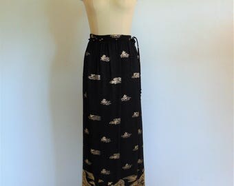70s black and metallic GOLD maxi skirt size medium