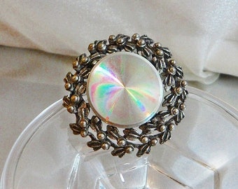 SALE Vintage Holographic Wreath Brooch. Jewelarama. Silver Hologram Disc Pin.