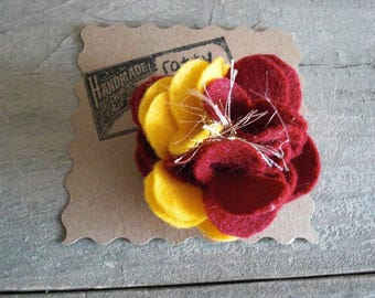 Florida State, FSU, Flower Pin, Brooch, Seminoles, Inspired, Felt, Yarn - Garnet & Gold - Handmade
