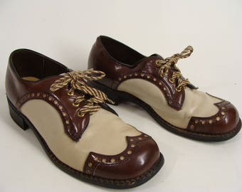 Rockabilly Shoes. Spectators. Wingtips. vintage 60s Brown n Tan Spectator Wingtip Lace Up Oxfords. Men's Shoe size 8 1/2 Women's 10 unisex