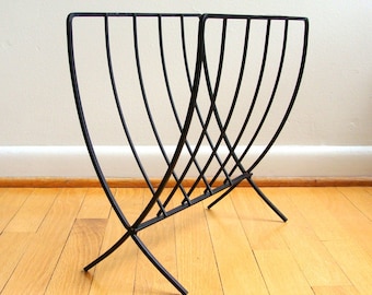Mid Century Modern Black Wrought Iron Magazine Rack Metal Wire 1960's