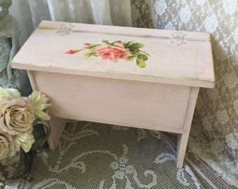 Shabby Wooden Bench, Pew, Stool, Chippy distressed, French farmhouse, shabby cottage chic, fanny Pippin