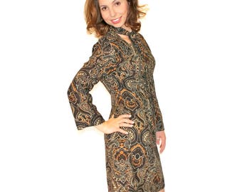 Vintage Necktie Dress. 1960s Brown Floral Dress. Mad Men Fashion. Size Medium Petite. Chocolate Caramel Brown.