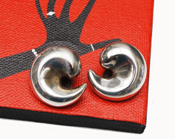 Sterling Modern Swirl earrings - Puffy hollow sterling silver - silver round Modernistic - Clip on earrings
