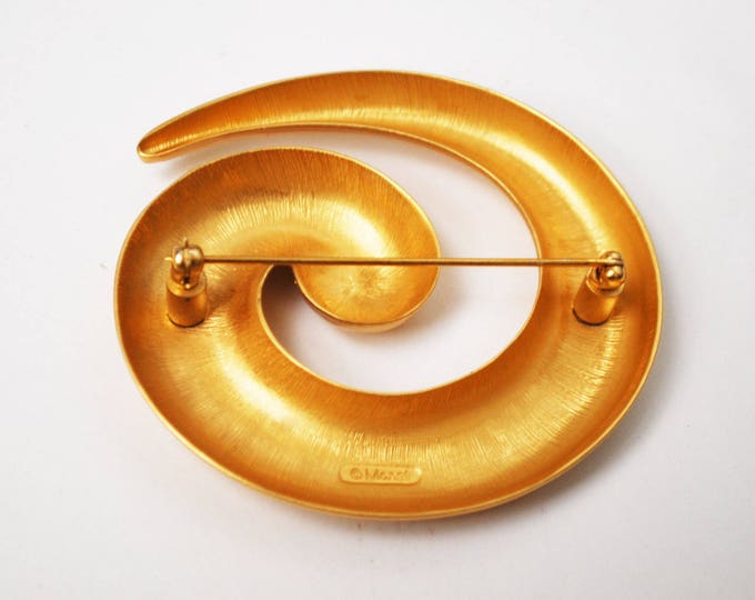 Monet Swirl Brooch - Yellow gold metal - Modern modernistic - signed jewelry Pin