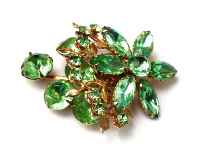 Rhinestone Flower Brooch - Prong Green Glass rhinestones - gold tone metal pin -Mid Century - Floral Pin