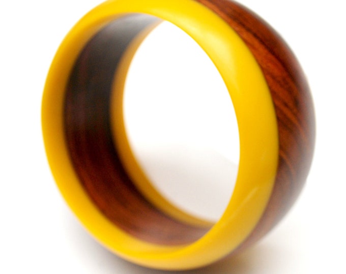 boho two tone Lucite bangle - Wood Brown - Mustard yellow - Vintage plastic bracelet