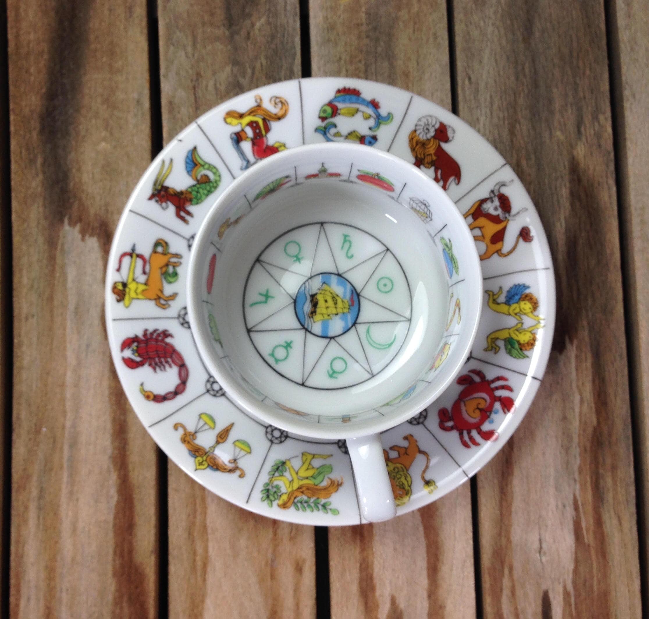 cherryREVOLVER Zodiac Fortune Teller Cup & Saucer