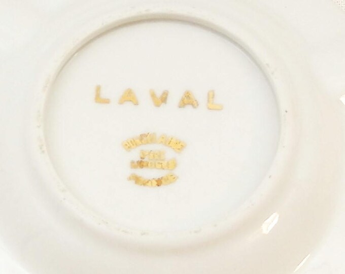 Vintage French Limoges Porcelain D'Art Ceramic Ashtray with Romantic Scene, White Gold Glaze, Bone China Ash Tray from France, Trinket Bowl Vintage French Limoges Porcelain D'Art Ceramic Ashtray with Romantic Scene, White Gold Glaze, Bone China Ash Tray from France, Trinket Bowl