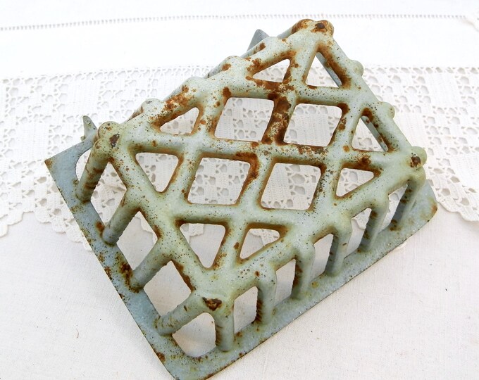 Large Antique Cast Iron Enameled Sky Blue Wall Hanging Soap Holder, French Blue Chippy Enamel Mural Soap Bar Dish, Enamelware Retro Bathroom Large Antique Cast Iron Enameled Sky Blue Wall Hanging Soap Holder, French Blue Chippy Enamel Mural Soap Bar Dish, Enamelware Retro Bathroom