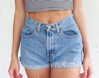 Size 25" | Vintage Gap High Waisted Cut Off Shorts