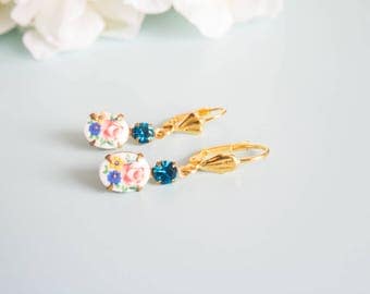 Earrings "Lilou" Golden brass & cabochon