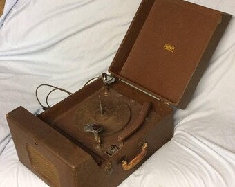 Sale Through August 21st Vintage 1946 Espey Model 641 Portable Phonograph 78's Tube Record Player Turntable Suitcase Record Player