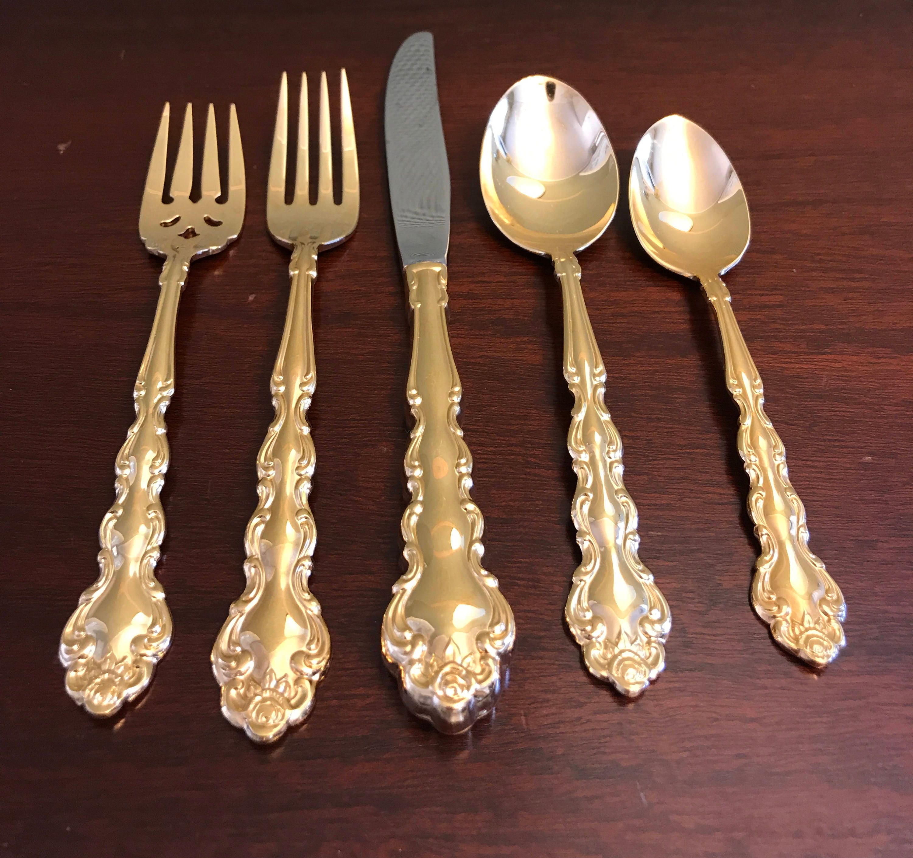 Oneida Community Gold Flatware, 5 piece Place setting, elegant pattern