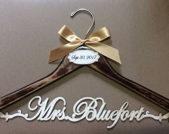 wedding dress vintage hanger,bride hanger,Personalized Hanger,Custom hanger,wedding hanger,wedding dress hanger