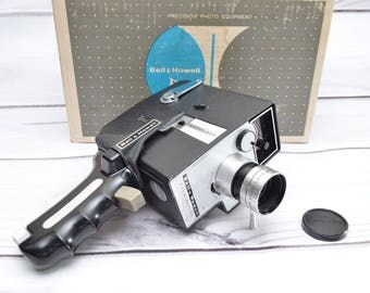 Vintage Bell Howell Zoom Reflex 315C 8mm Movie Camera w Pistol Grip and Original Box f1.8 Lens