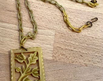 Vintage celluloid floral pendant necklace