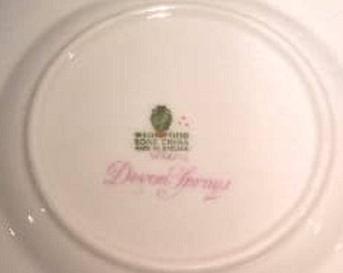 Set of 5 Vintage Wedgwood "Devon Sprays" Bread Butter Plates W4076 England