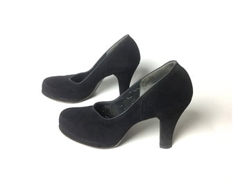 1940s shoes 40s shoes black shoes 1940s heels 40s heels black heels Black pumps suede vintage 1940s shoes vintage 40s shoes womens shoes