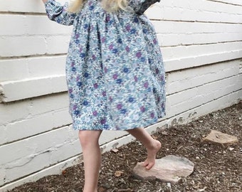 Babydoll dress in violet floral