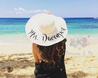 Mrs. Beach Hat - Honeymoon Beach Hat - Floppy Hat - Personalized Floppy Hat - Personalized Bride Gift - Bridesmaid Gift - Bridal Party Hat